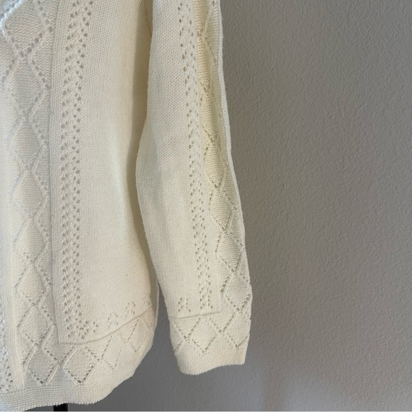 Sherry Gale woman’s vintage button down sweater - Picture 5 of 6